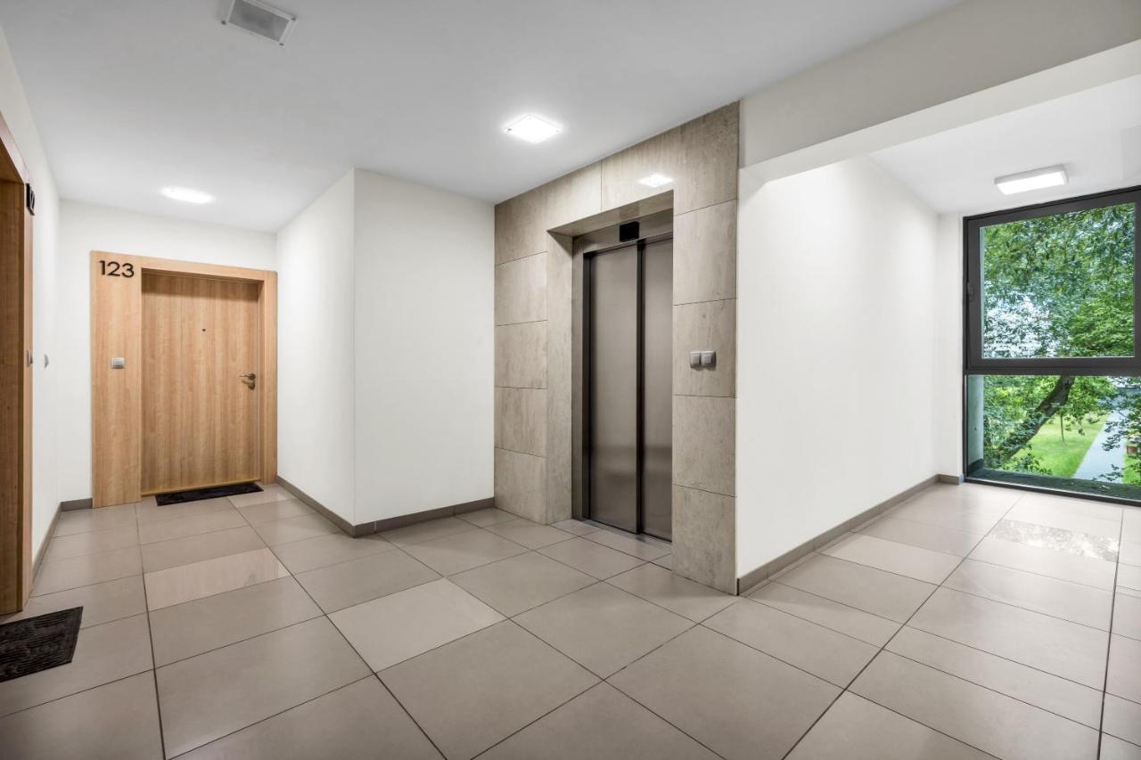 Apartment Hlonda 8 Premium 2br Apt Balcony Warsaw